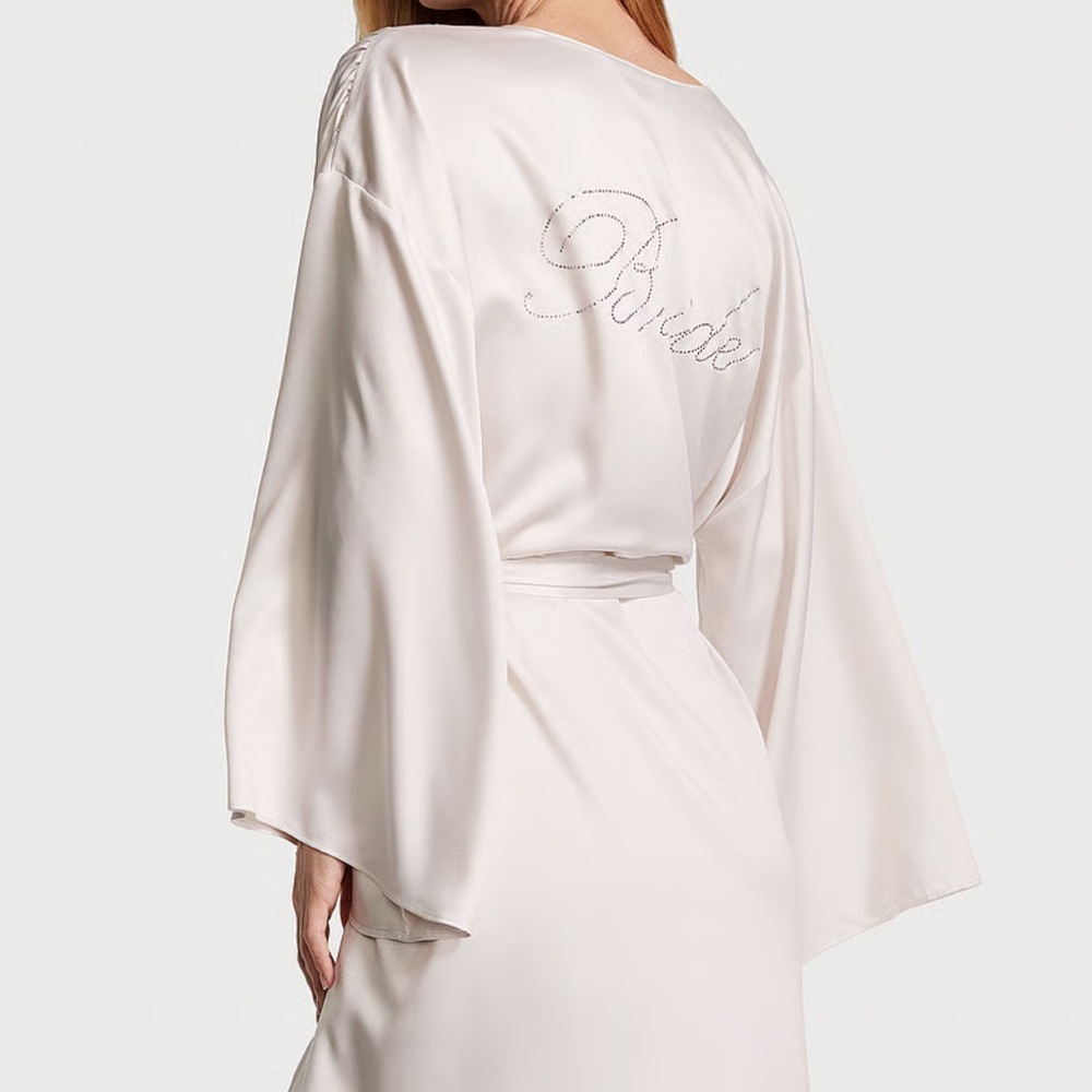 3/$20⚡️ Victoria Secret Embellished Mini Short Sleeve White Robe “Bride” NO BELT